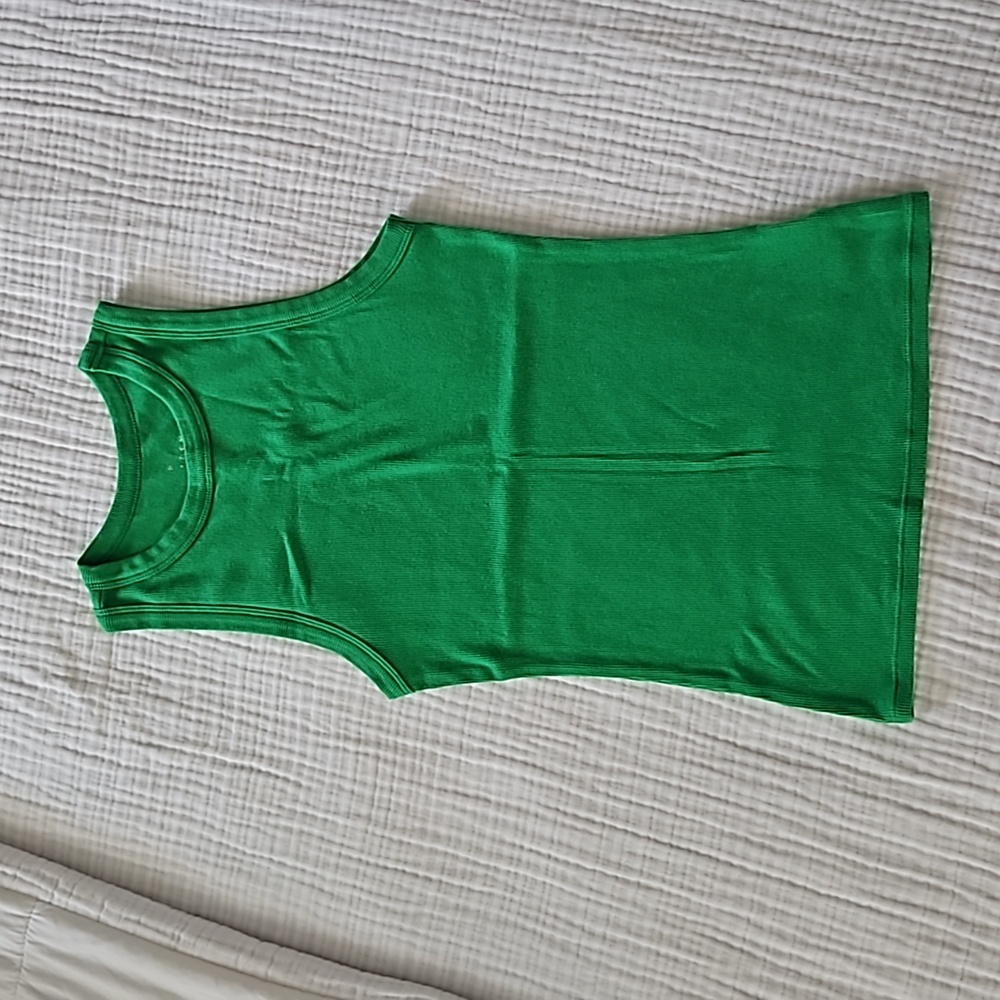 Ribbed Tank